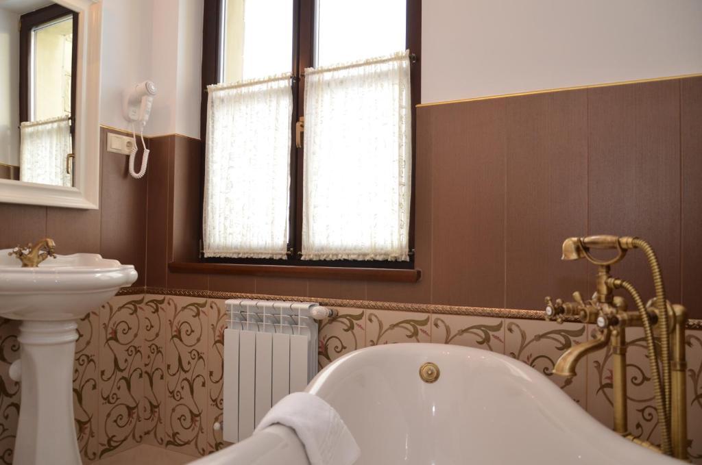 Chateau Royal Hotel Berezovka (Ivano-Frankivsk) Quarto foto