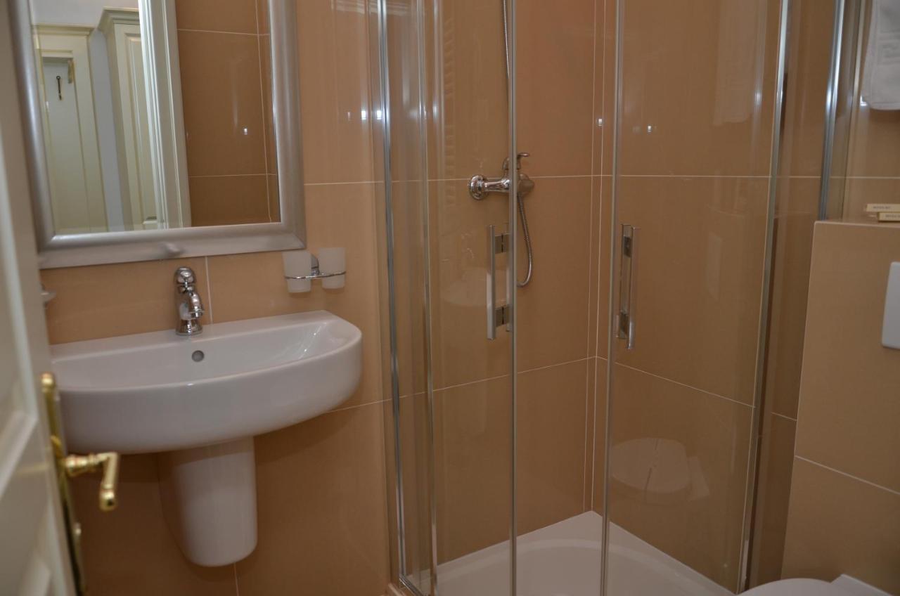 Chateau Royal Hotel Berezovka (Ivano-Frankivsk) Quarto foto